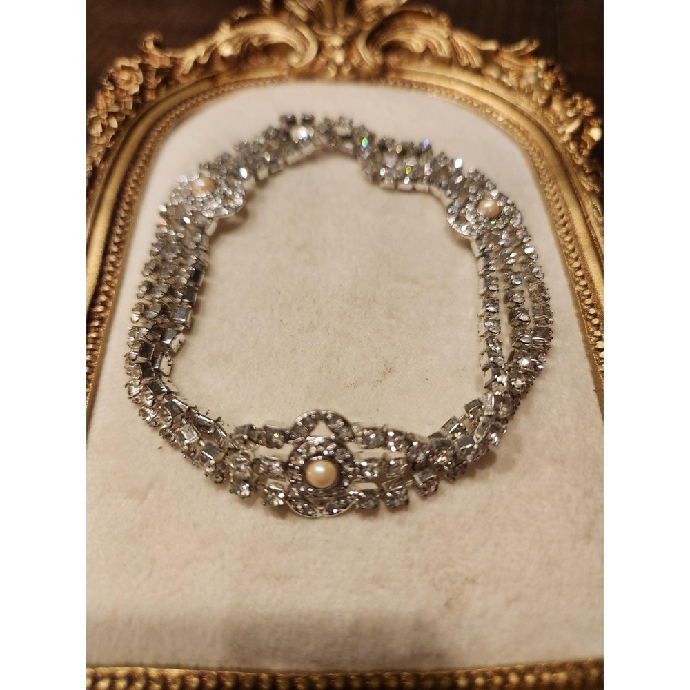 1955-1960's Vintage Monet Art Deco Rhinestone Bracelet Silver Tone 8 Faux Pearl